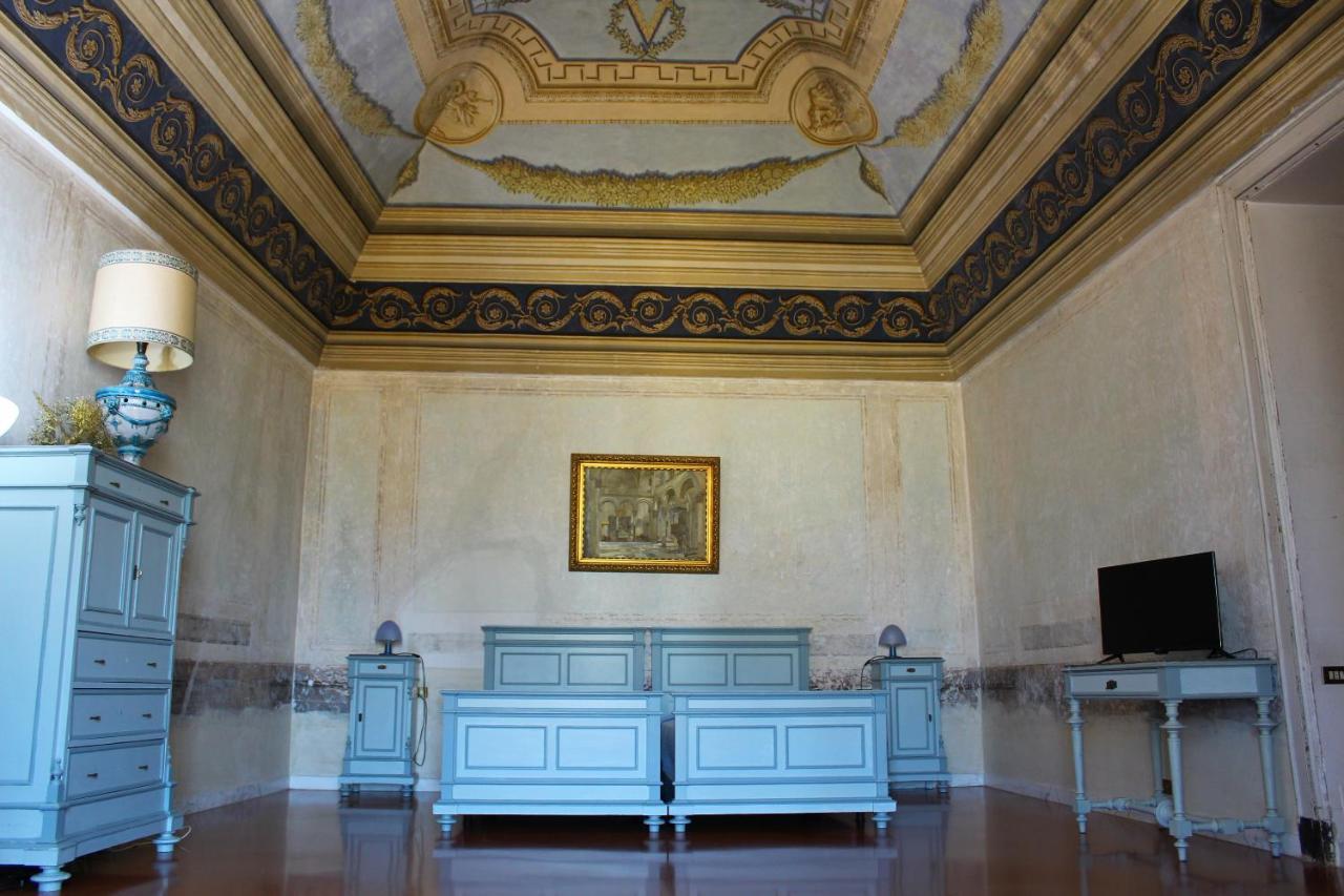 מטרה Palazzo Bernardini B & B מראה חיצוני תמונה