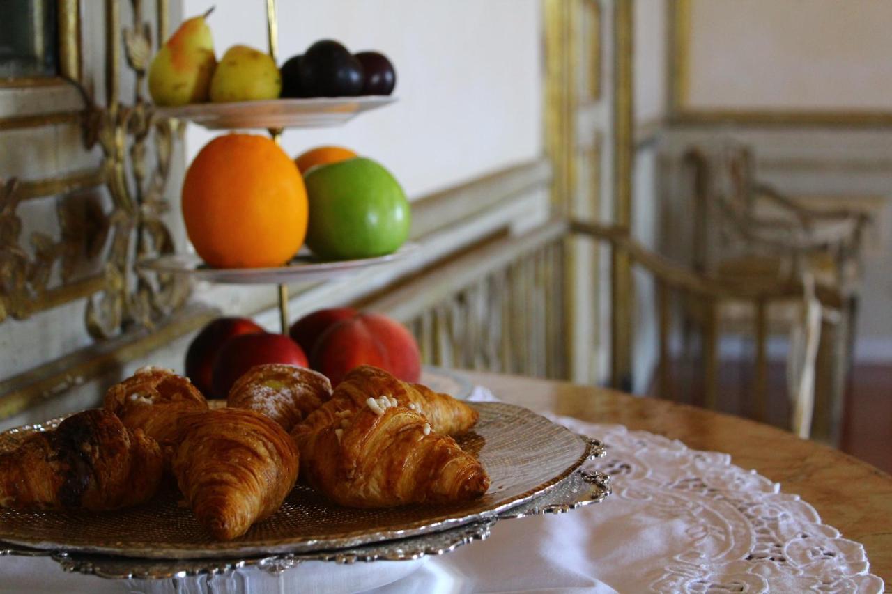 מטרה Palazzo Bernardini B & B מראה חיצוני תמונה