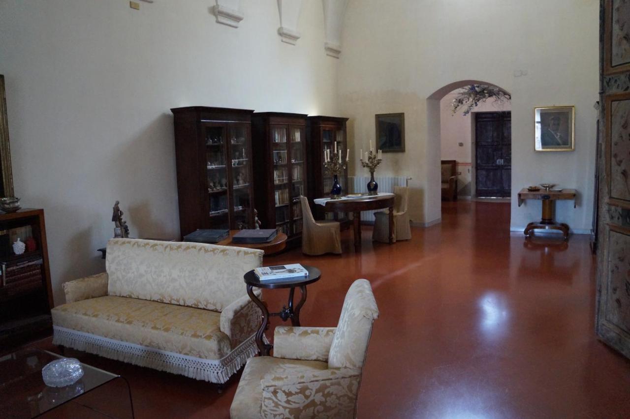 מטרה Palazzo Bernardini B & B מראה חיצוני תמונה