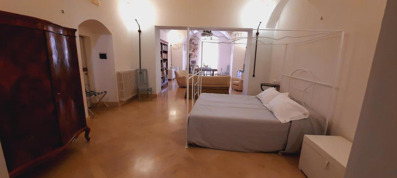 מטרה Palazzo Bernardini B & B מראה חיצוני תמונה