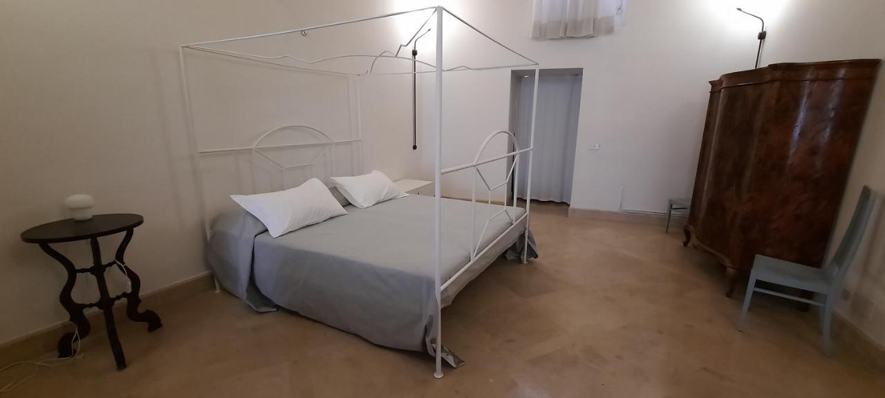 מטרה Palazzo Bernardini B & B מראה חיצוני תמונה
